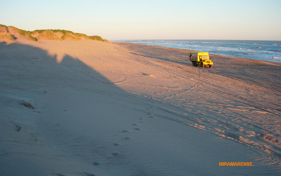 Por los médanos de Miramar