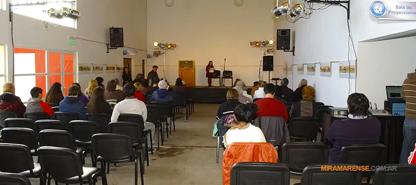 Casa de la cultura del Bicentenario en Miramar