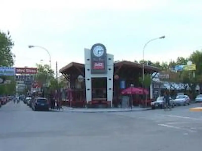 Van Dyke presenta su Dispenser de Cerveza | Miramarense