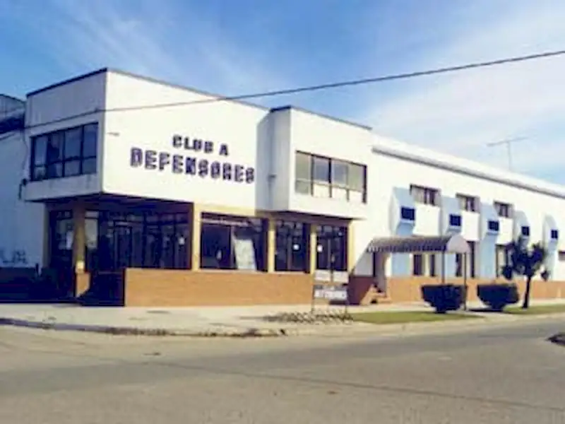 Los de arriba no aflojan | Miramarense