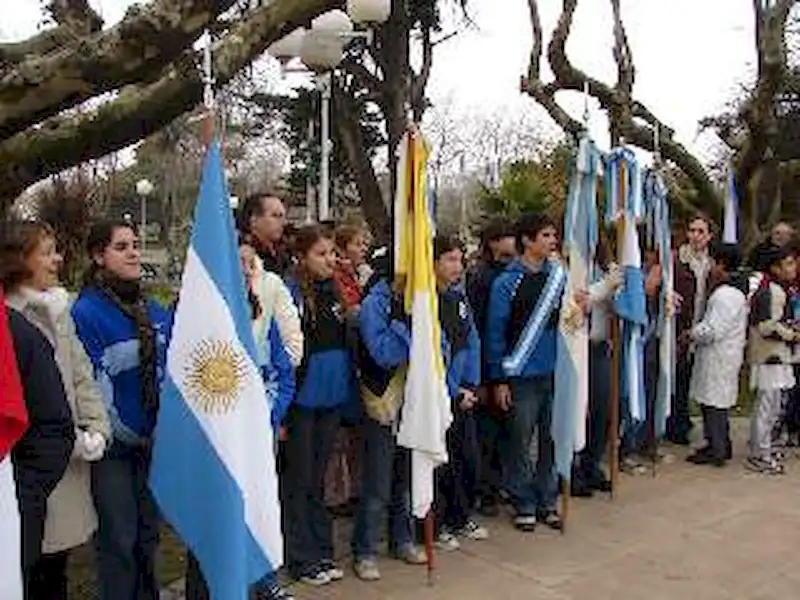 Día de la Bandera en Miramar | Miramarense
