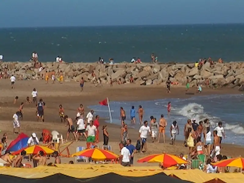 Se extiende horario de guardavidas | Miramarense