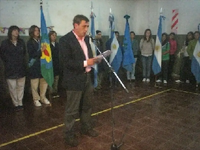 Comenzaron las clases sólo a la mañana | Miramarense