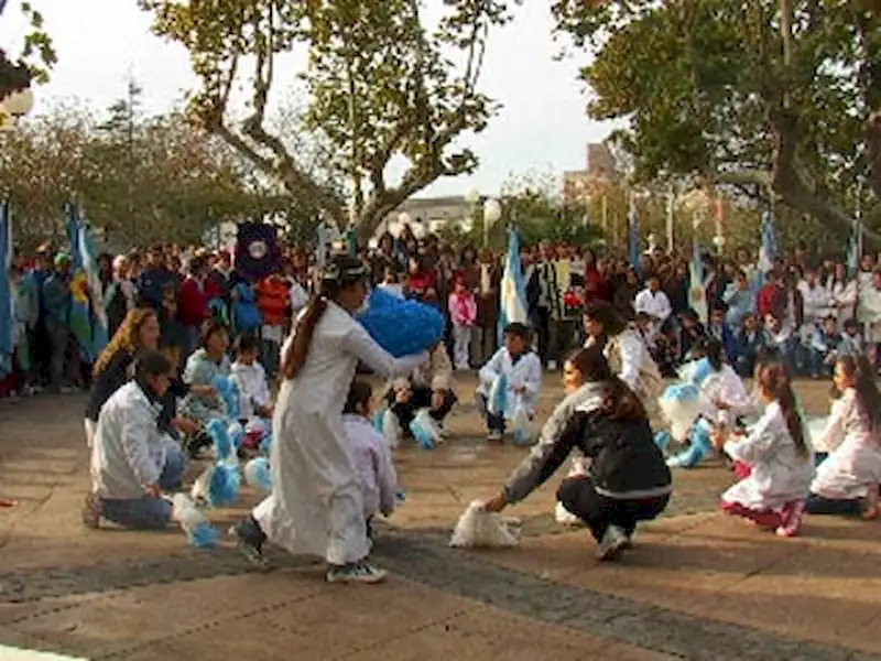 25 de Mayo en Miramar | Miramarense