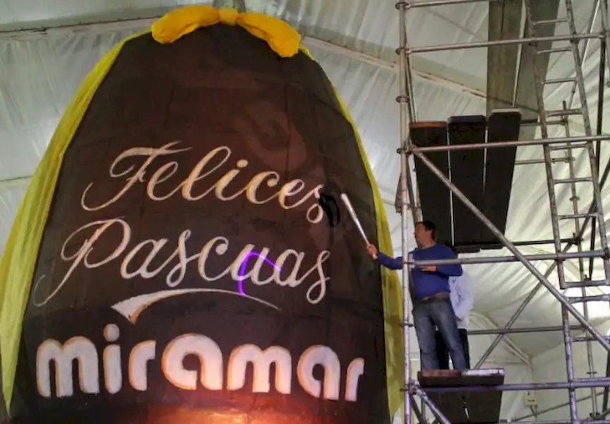 Turismo | Se repartió el Huevo de Pascuas Gigante