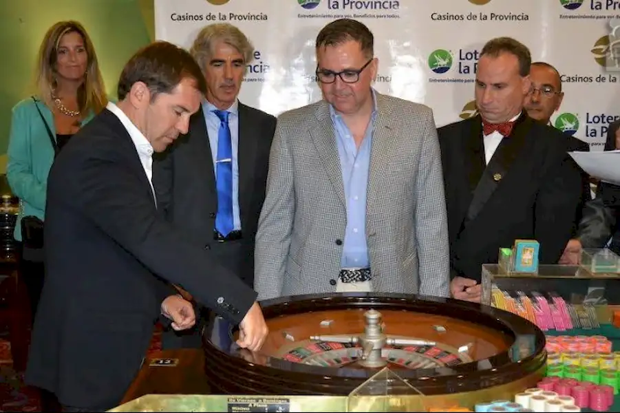 Primera bola de la temporada | Miramarense