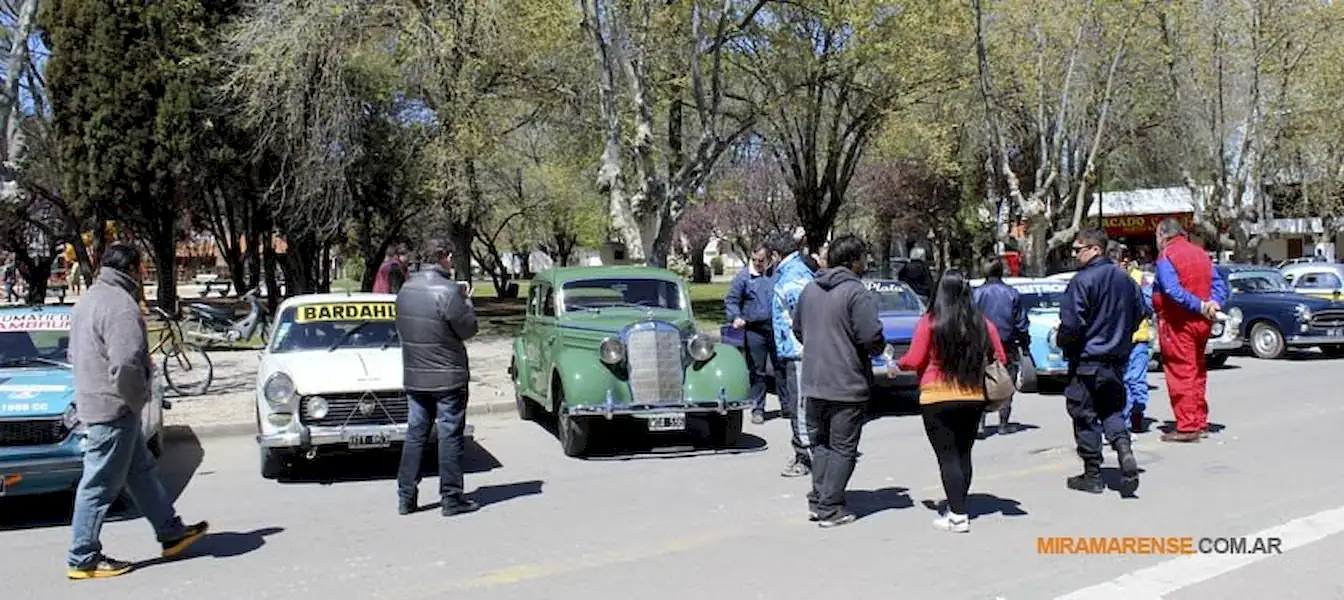 Deporte | Cupecitas históricas del Turismo Carretera