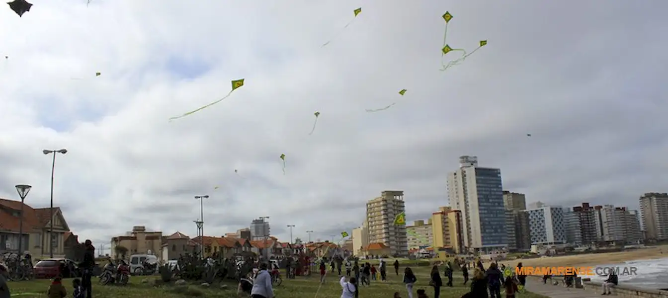 Se realizó la séptima Barrileteada Solidaria | Miramarense