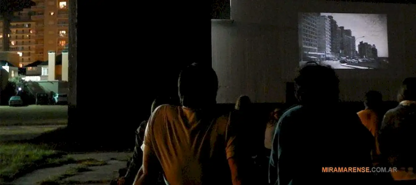 Cine Bajo las Estrellas | Miramarense