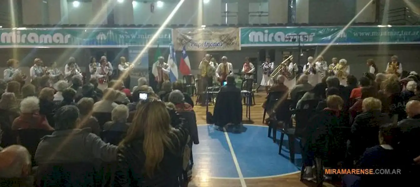 Cultura | 10° Congreso Internacional de Papelnonos