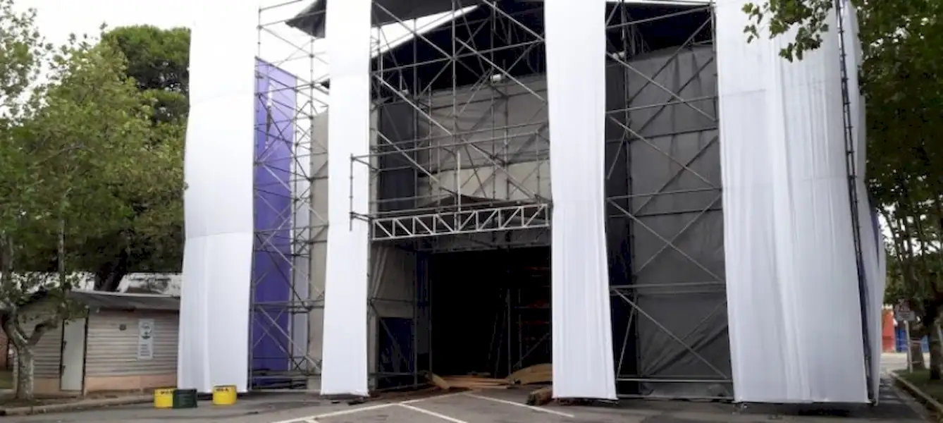 Comenzó la construcción del Huevo de Chocolate Gigante | Miramarense