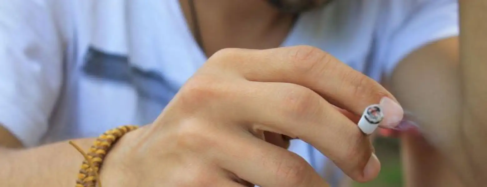 Prohiben fumar en espacios públicos | Miramarense