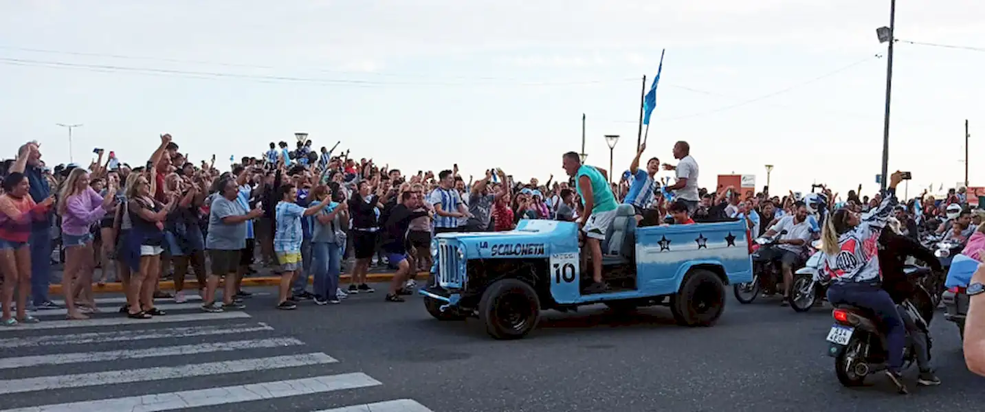 Festejos por el pase a semifinales | Miramarense