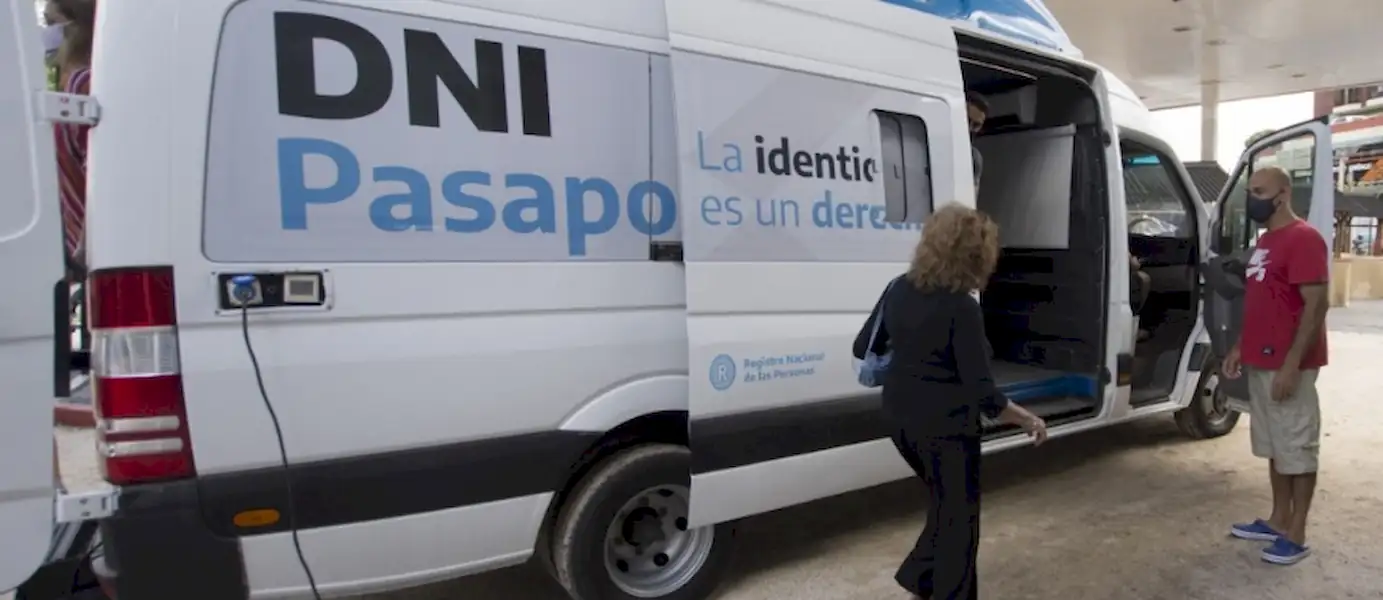 Móvil de documentación en Miramar | Miramarense